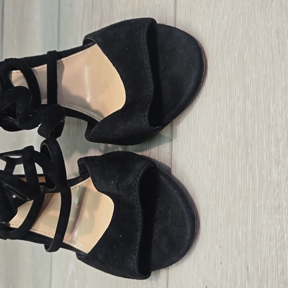 Vince Camuto Women Black Suede Strappy Heels Open Pump Toe Shoes Sz 8M - Picture 4 of 12